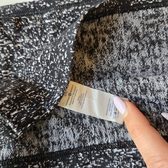 Lululemon Vinyase Scarf - Picture 6 of 6